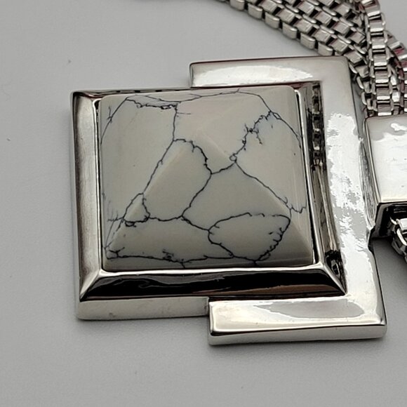 Vince Camuto Silver Tone Howlite Stone Square Pendant Statement Necklace 20" Adj - Picture 6 of 10